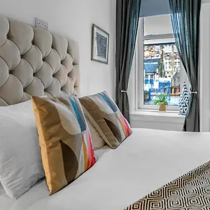 Cheerful - Jamson Pl 3 Bed Edinburgh